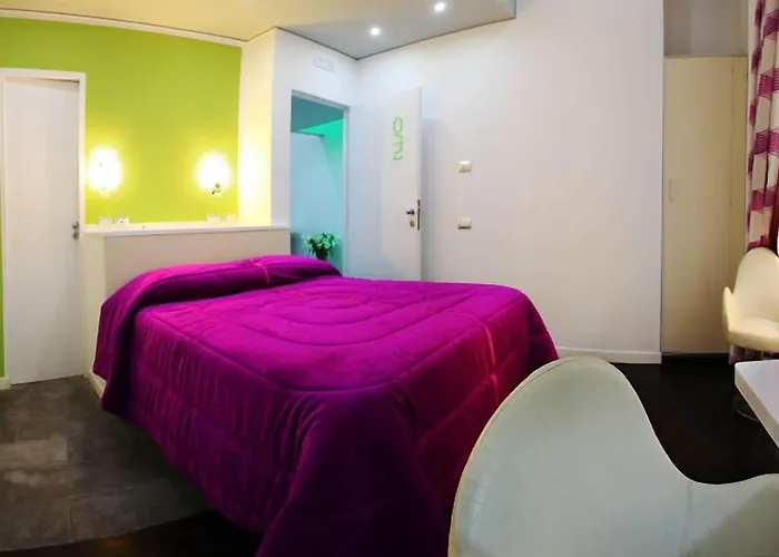 Fresh Glamour AccommodationHotel Napoli